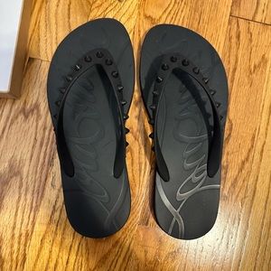 Louboutin Donna flip flop 37